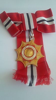 ORDER OF BAHRAIN NECK BADGE MEDAL NICHAN BOW TYPE LADIES KING HAMAD BIN ISA