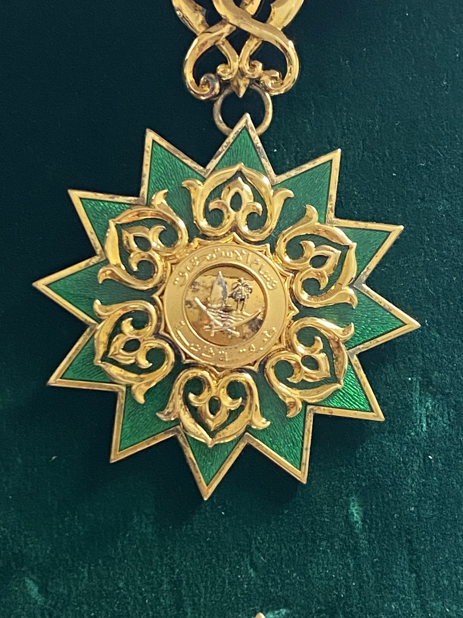 1978 Qatar Order of Merit 2nd Class Neck Badge Breast Star Medal Emir Khalifa
