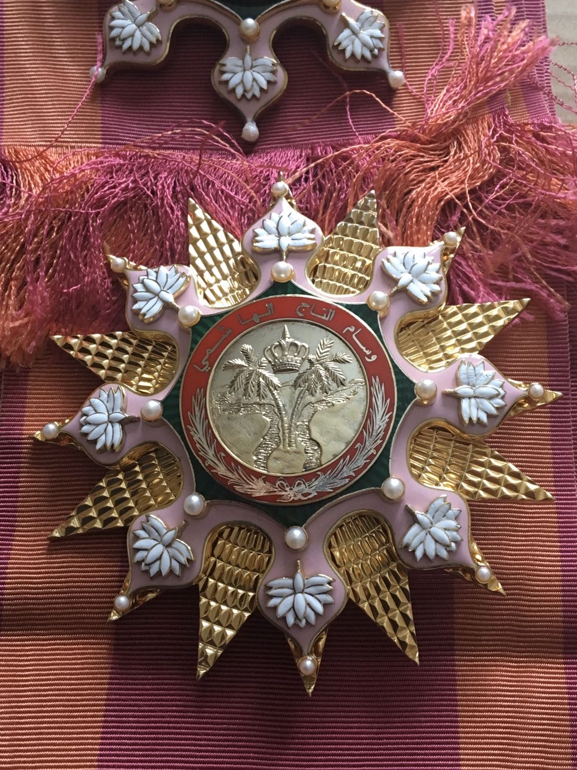 IRAQ MONARCHY IN EXILE ORDER OF THE HASHEMITE CROWN, GRAND CROSS SET MEDAL BADGE وسام التاج الملكي الهاشمي الملكية العراقية بالمنفى