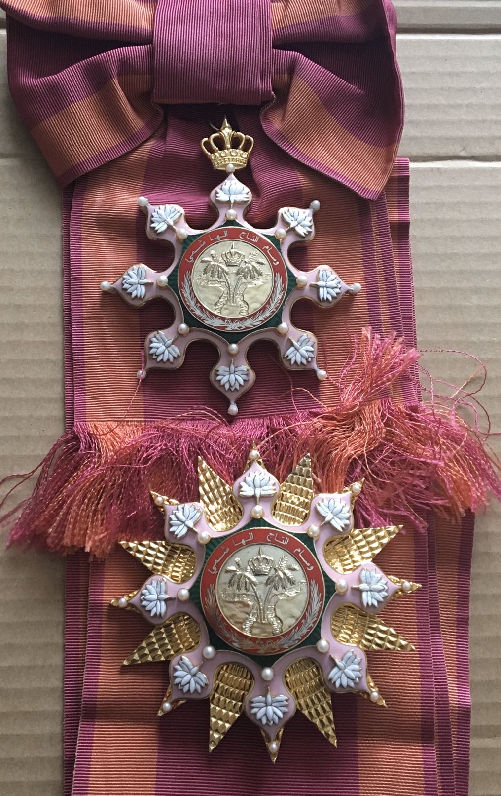 IRAQ MONARCHY IN EXILE ORDER OF THE HASHEMITE CROWN, GRAND CROSS SET MEDAL BADGE وسام التاج الملكي الهاشمي الملكية العراقية بالمنفى