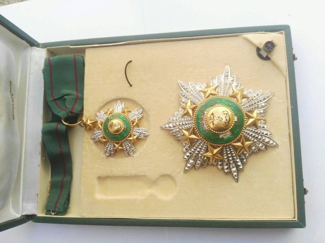 1949 Order of the Star of Jordan 2nd Class Set Medal Badge Wissam Nichan Kawkab