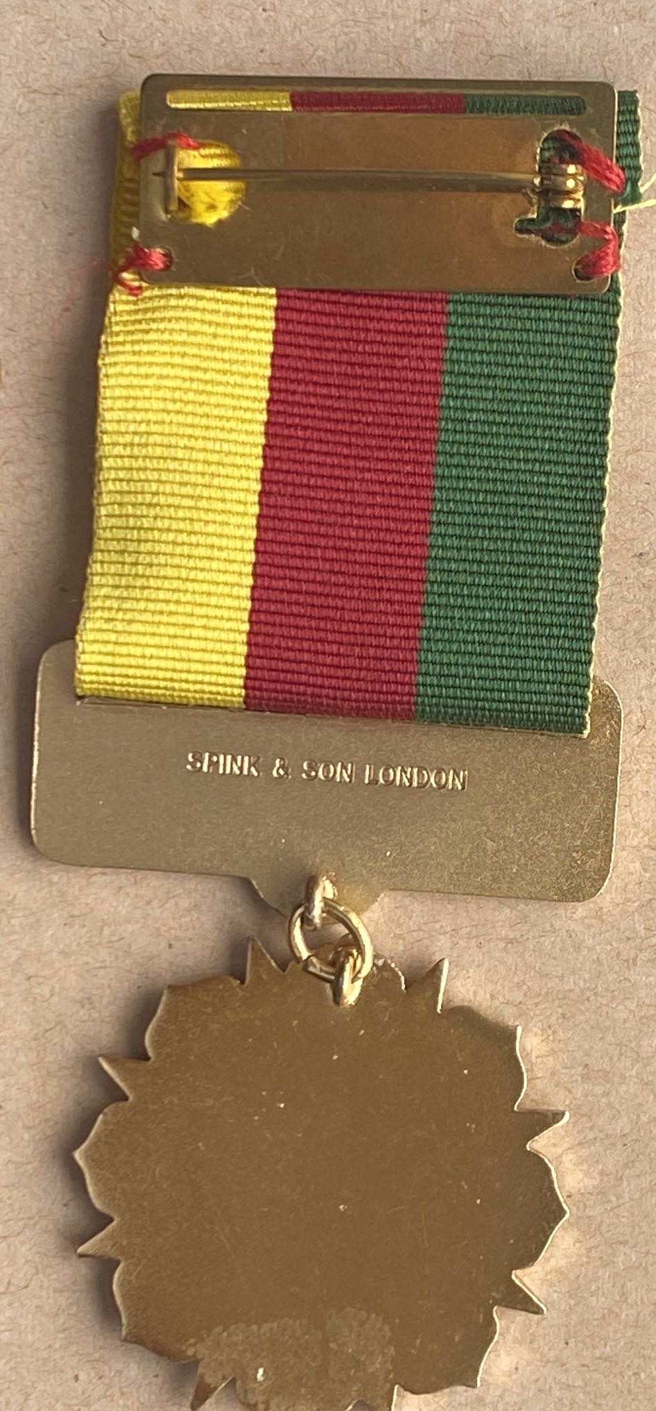 Qatar Emblem of Efficient Leadership Medal Badge Order Nichan الكفاءة القيادية