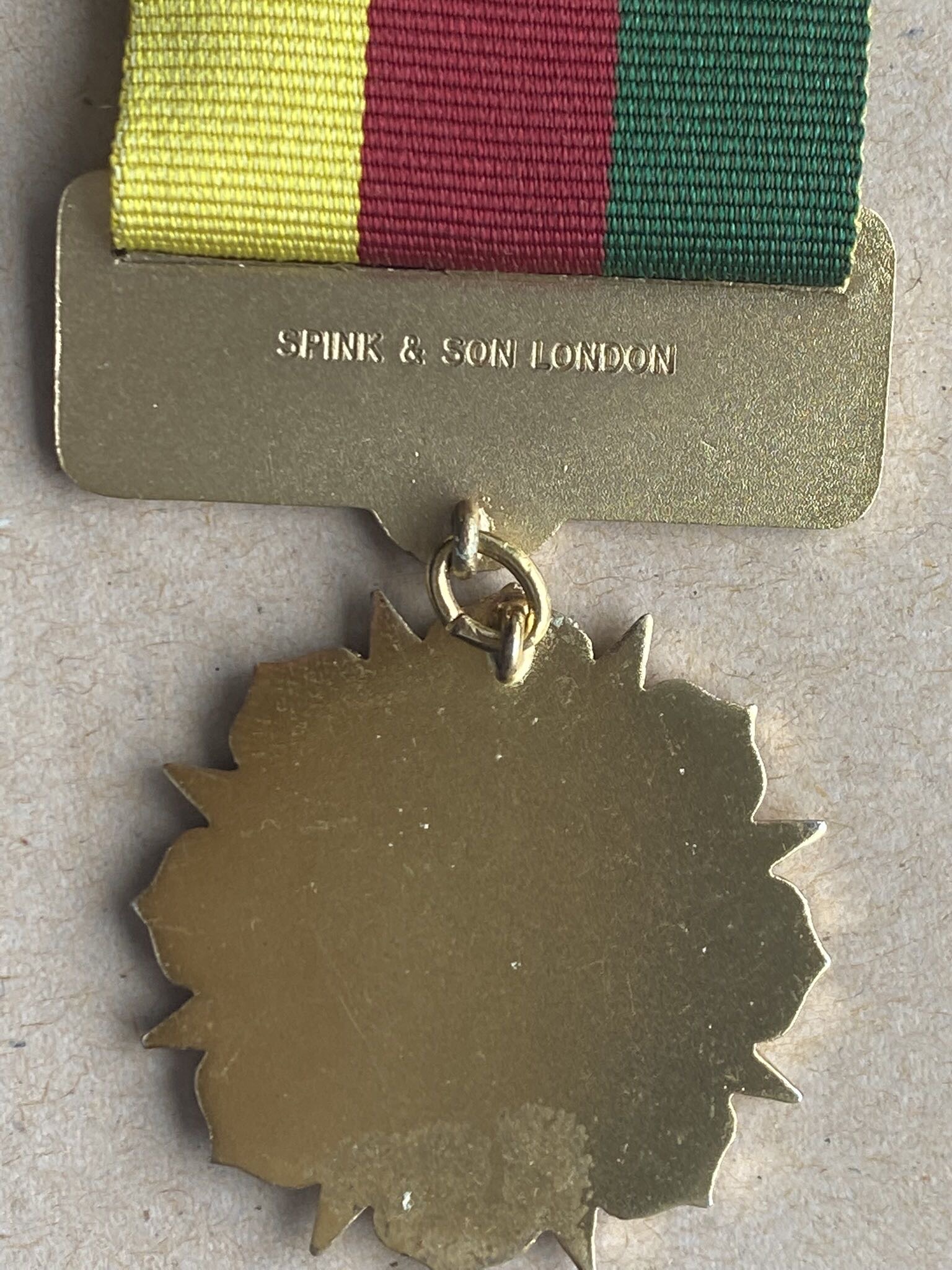 Qatar Emblem of Efficient Leadership Medal Badge Order Nichan الكفاءة القيادية