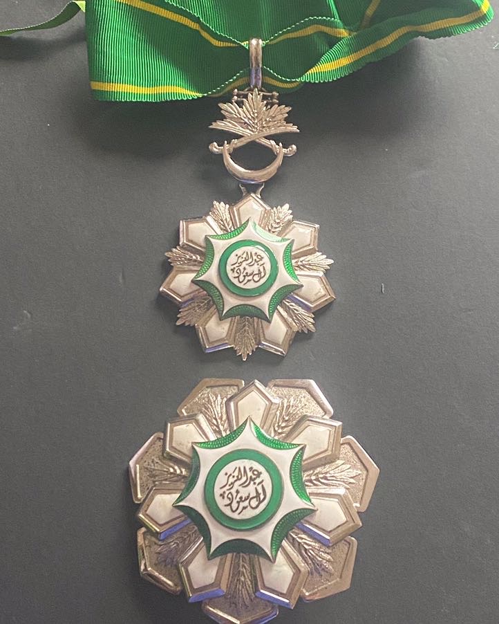 Saudi Arabia Order of Merit King Abdulaziz Bin Saud Set Neck Badge Breast Star Medal
